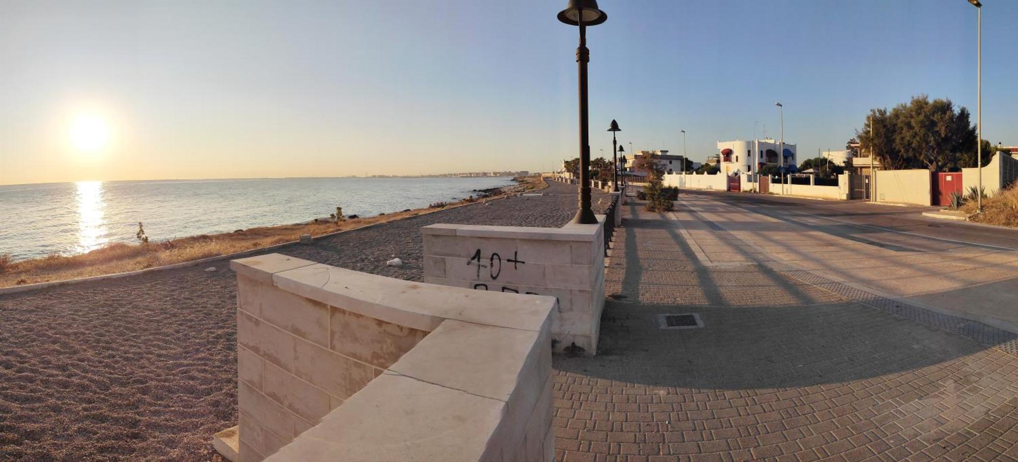 Seagull Apartments - Front And Sea View & Airport Bari Dış mekan fotoğraf