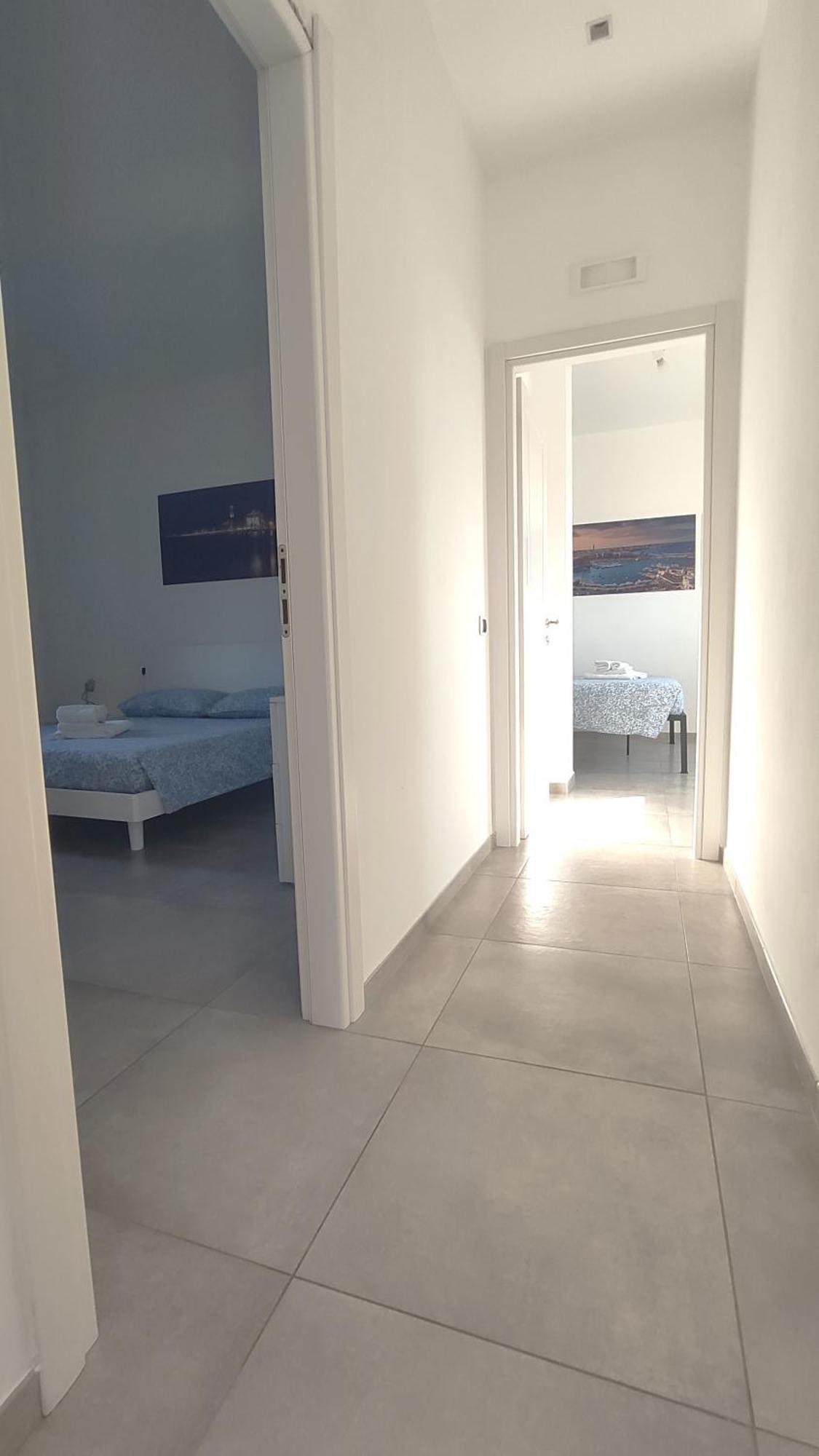 Seagull Apartments - Front And Sea View & Airport Bari Dış mekan fotoğraf
