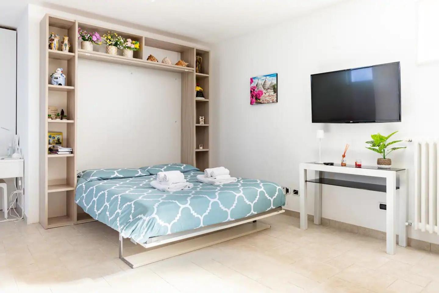 Seagull Apartments - Front And Sea View & Airport Bari Dış mekan fotoğraf